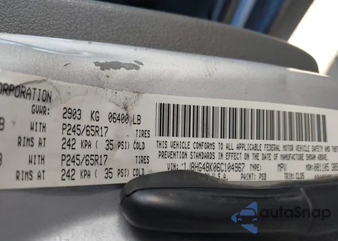 2006 Jeep Commander from USA, damaged, VIN 1J8HG48K06C104967